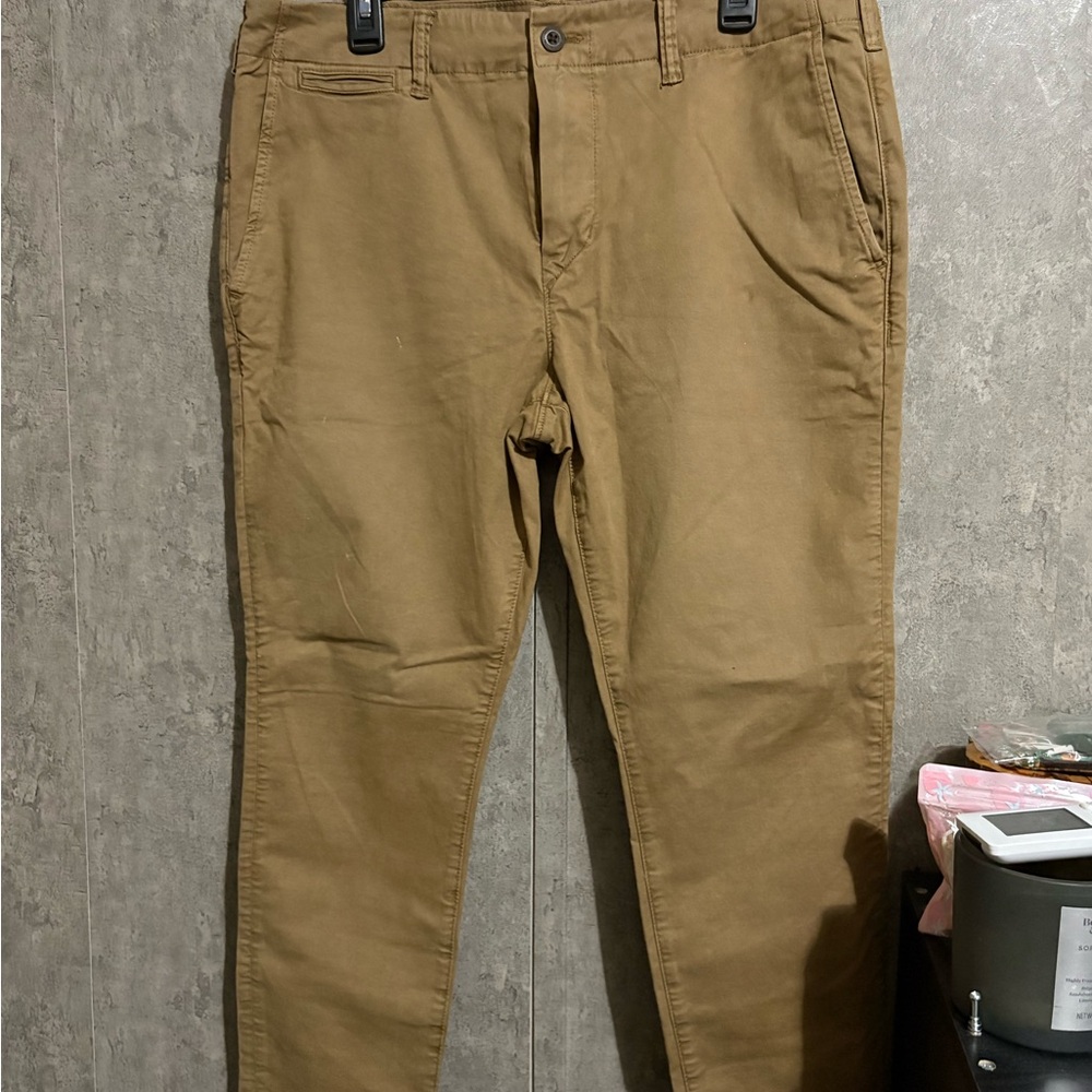 American Eagle Outfitters Men's Khaki Chinos